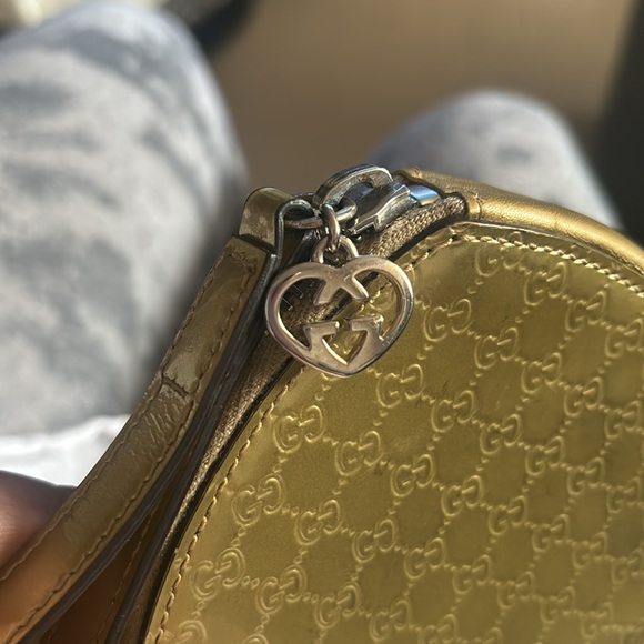 AUTHENTIC 💯% Gucci Heart Shape Coin Purse with Dust Bag - Picture 4 of 14